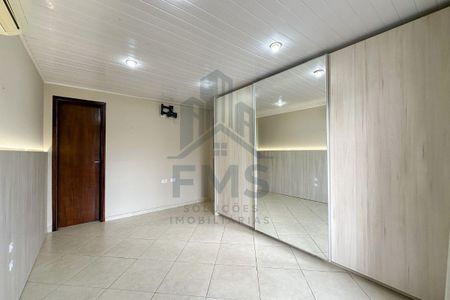 12_photo/94dce3cf49.2d3ac289e0c8b5b7-ATLAS-ca1dc9cf-5b7c-4e38-8bda-a8ca8ed9d073.jpg de casa à venda com 3 quartos, 155m² em Campina do Siqueira, Curitiba