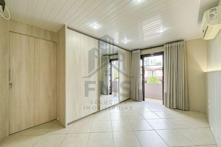 11_photo/94dce3cf49.2d3ac289e0c8b5b7-ATLAS-ec55934b-869b-4eec-bb51-47b5cd4f7af6.jpg de casa à venda com 3 quartos, 155m² em Campina do Siqueira, Curitiba