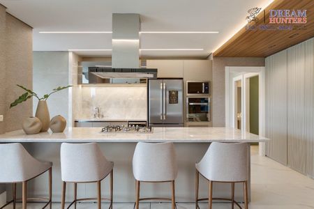 3_photo/94dce3d161.6bbe6f691eb0e294-ATLAS-cabf8bf5-b631-4d28-9cec-ec8e01081a0d.jpg de apartamento à venda com 4 quartos, 257m² em Mossunguê, Curitiba