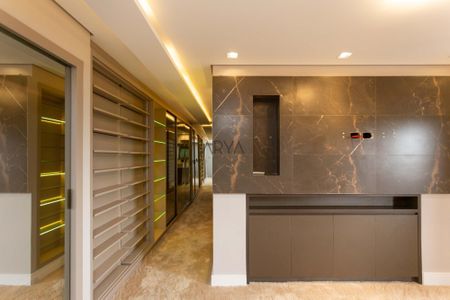 21_photo/94dce3d295.482f2f90c792a06d-ATLAS-eb0d11d6-e70e-49c5-b149-b9a0e2d09087.jpg de apartamento à venda com 3 quartos, 362m² em Mossunguê, Curitiba