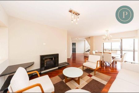 8_photo/94dce3d295.e7fbd820a325bdef-ATLAS-d93d5990-875e-4d1c-bdce-fa64ec948311.jpg de apartamento para alugar com 4 quartos, 362m² em Mossunguê, Curitiba