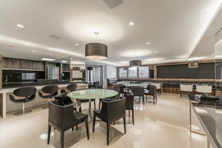 4_photo/94dce3d2a3.7ef935fa4b513992-ATLAS-1e045484-1252-4334-846b-08a13ebe2b1a.jpg de apartamento à venda com 4 quartos, 226m² em Mossunguê, Curitiba