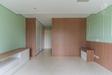 5_photo/94dce3d2a3.7ef935fa4b513992-ATLAS-269ad2b7-184d-4ccc-a0db-9eb5448aa71c.jpg de apartamento à venda com 4 quartos, 226m² em Mossunguê, Curitiba