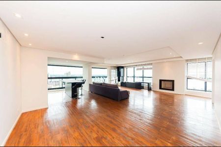 3_photo/94dce3d2a3.cea7c095516a5abf-ATLAS-19f61638-2483-4b66-adc4-db0548d0edab.jpg de apartamento para alugar com 3 quartos, 250m² em Campina do Siqueira, Curitiba