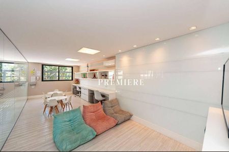 34_photo/94dce3d2a3.cea7c095516a5abf-ATLAS-f56045c3-776e-464a-b06d-fb8d8dd54e92.jpg de apartamento para alugar com 3 quartos, 250m² em Campina do Siqueira, Curitiba