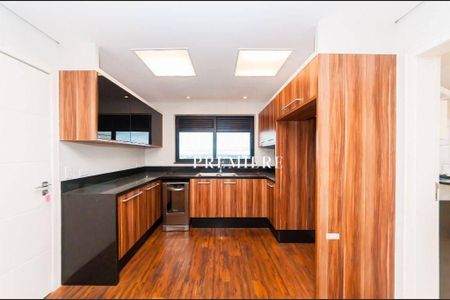 8_photo/94dce3d2a3.d68f5f0de0b80378-ATLAS-61bdcbab-3ccb-409f-a25a-da16cf0353a4.jpg de apartamento para alugar com 3 quartos, 250m² em Campina do Siqueira, Curitiba