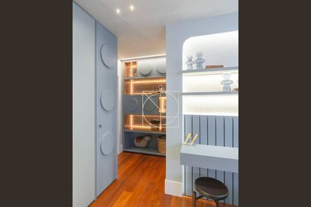 11_photo/94dce3d2b5.46e2aecd349be705-ATLAS-82bf9739-3b17-4c97-aa29-8aaffef37961.jpg de apartamento à venda com 3 quartos, 256m² em Campina do Siqueira, Curitiba