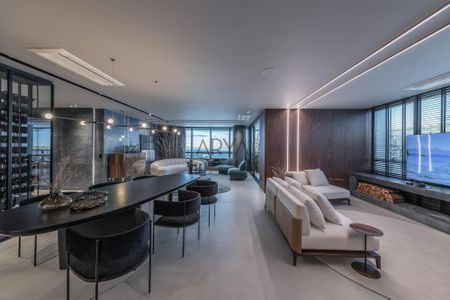 8_photo/94dce3d2b5.975c3b8ed0ea0980-ATLAS-ba711b72-5733-46f2-8d6f-b8aafb16814e.jpg de apartamento à venda com 3 quartos, 255m² em Campina do Siqueira, Curitiba