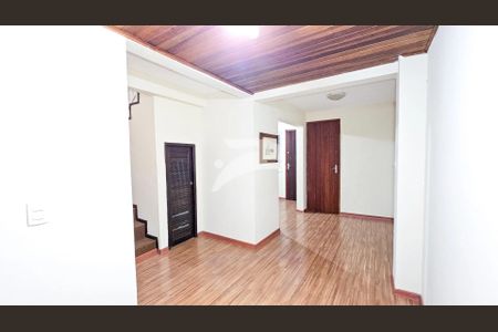 9_photo/94dce3d2c3.5c495fa2bf254f74-ATLAS-7809bfb4-0e56-483d-88dc-93befb259dbe.jpg de casa à venda com 2 quartos, 67m² em Campina do Siqueira, Curitiba