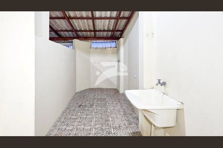 17_photo/94dce3d2c3.5c495fa2bf254f74-ATLAS-fee6c2b4-4e54-48e2-b670-81d7ead24c67.jpg de casa à venda com 2 quartos, 67m² em Campina do Siqueira, Curitiba