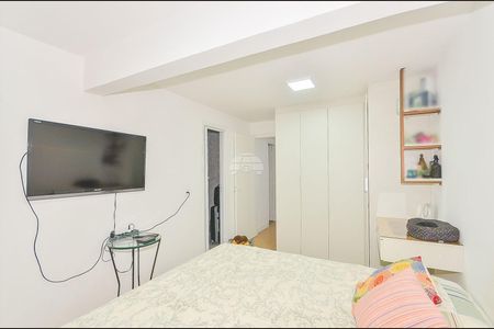 9_photo/94dce3d2c3.cfc133a46af1cc9c-ATLAS-2a3e9b8a-89ba-4b55-bd4b-2ee798cdbf54.jpg de casa à venda com 3 quartos, 210m² em Campina do Siqueira, Curitiba