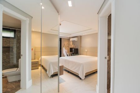 21_photo/94dce3d2cf.1c1cb953b36b6db1-ATLAS-6abdad33-e5ae-4718-8193-4fa5f929d80f.jpg de apartamento à venda com 4 quartos, 380m² em Mossunguê, Curitiba