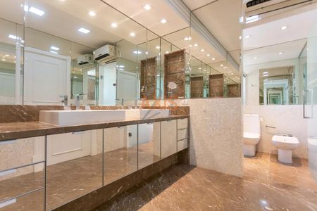 30_photo/94dce3d2cf.f31f4fb75048700d-ATLAS-99d9a0d2-1443-41b6-a04c-87189f7f105d.jpg de apartamento à venda com 4 quartos, 380m² em Mossunguê, Curitiba