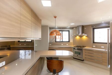 11_photo/94dce3d2cf.f31f4fb75048700d-ATLAS-eea9b0c4-023d-4df2-a840-8d7154caeb26.jpg de apartamento à venda com 4 quartos, 380m² em Mossunguê, Curitiba