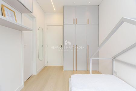 30_photo/94dce3d3e5.2224ae9ea106d1ee-ATLAS-076cb6ba-0e12-4489-b4e6-b5aaad50eb0a.jpg de apartamento à venda com 3 quartos, 136m² em Mossunguê, Curitiba