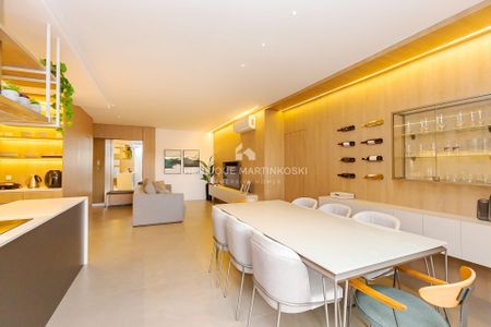 15_photo/94dce3d3e5.6129b01a94e80360-ATLAS-e4836680-73cd-4e80-94aa-3cc0018cf103.jpg de apartamento à venda com 3 quartos, 136m² em Mossunguê, Curitiba