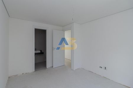 10_photo/94dce3d505.1aa5b8f538f3adaf-ATLAS-30c18e60-f30c-4d4b-b7fb-4d2a76507637.jpg de casa à venda com 3 quartos, 240m² em Santo Inácio, Curitiba