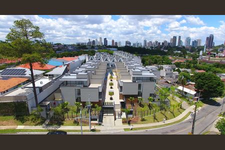 12_photo/94dce3d505.1aa5b8f538f3adaf-ATLAS-376e91fc-4cb8-4955-9611-3fa52c974e3e.jpg de casa à venda com 3 quartos, 240m² em Santo Inácio, Curitiba