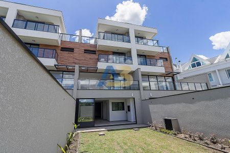 5_photo/94dce3d505.1aa5b8f538f3adaf-ATLAS-dd37c0cb-3c32-496f-b5df-abab07dc0938.jpg de casa à venda com 3 quartos, 240m² em Santo Inácio, Curitiba