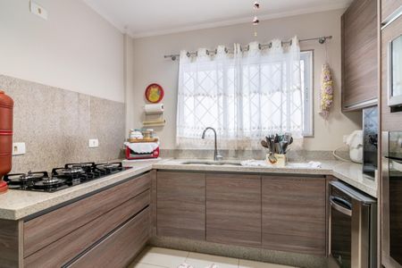 6_photo/94dce3d5f1.f14d7a494a64fc38-ATLAS-fa3d16b5-8225-4d10-8d9b-a14bc36b8250.jpg de casa à venda com 0 quarto, 194m² em Santo Inácio, Curitiba