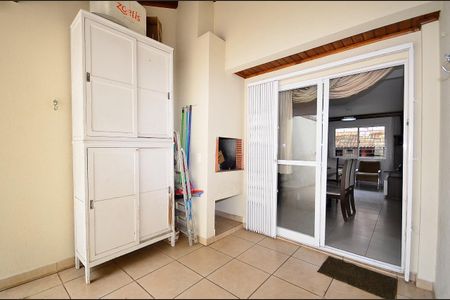 10_photo/94dce3d5fb.c27bb358fc36071b-ATLAS-5b22e732-33f1-4073-983d-67591f4beef3.jpg de casa à venda com 0 quarto, 116m² em Santo Inácio, Curitiba