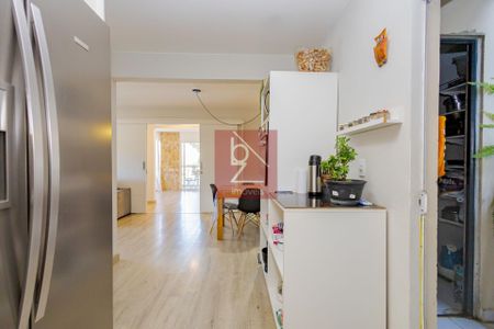 12_photo/94dce3d603.732b7fd8aaa5f07d-ATLAS-0e59cbe4-4ada-467d-b6b2-549ddc532e77.jpg de casa à venda com 4 quartos, 320m² em Santo Inácio, Curitiba