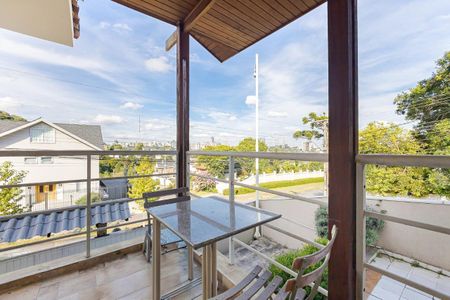 6_photo/94dce3d611.007d8801227075bf-ATLAS-fe7515f7-cb16-4c98-9ed1-d2ada2cbe3bb.jpg de casa à venda com 4 quartos, 320m² em Santo Inácio, Curitiba