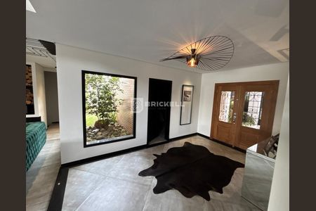 7_photo/94dce3d619.dd810fae21d85007-ATLAS-68fa9ae7-8e3a-4b76-b918-a78d843896dd.jpg de casa à venda com 4 quartos, 587m² em Santo Inácio, Curitiba