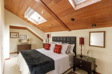 29_photo/94dce3d7a3.b7a28b76476596d7-ATLAS-ab9a7acd-39f2-4e13-8fa8-c431d29e321d.jpg de casa à venda com 4 quartos, 918m² em Santo Inácio, Curitiba