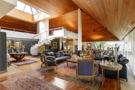 8_photo/94dce3d7a3.b7a28b76476596d7-ATLAS-c5ef6066-3a0a-43e4-a810-9d27224f73e8.jpg de casa à venda com 4 quartos, 918m² em Santo Inácio, Curitiba