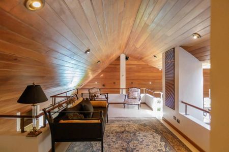 13_photo/94dce3d7a3.b7a28b76476596d7-ATLAS-e5ed4114-c7d9-4aea-b024-c04f3e0b9035.jpg de casa à venda com 4 quartos, 918m² em Santo Inácio, Curitiba