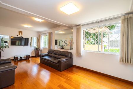 5_photo/94dce3d7b3.07f29284d16cc936-ATLAS-029aa070-55b6-4733-87c7-a9a7ff6edf37.jpg de casa à venda com 7 quartos, 431m² em Santo Inácio, Curitiba