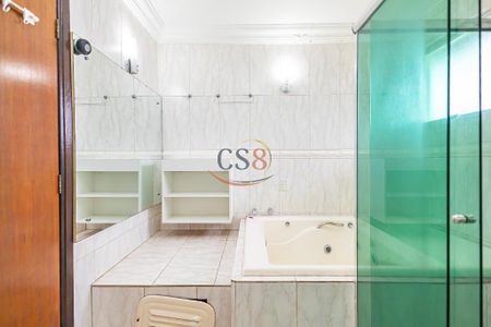 42_photo/94dce3d7b3.07f29284d16cc936-ATLAS-eb0e3a95-e3f2-428e-91b4-91664517fd98.jpg de casa à venda com 7 quartos, 431m² em Santo Inácio, Curitiba