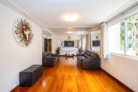 6_photo/94dce3d7b3.07f29284d16cc936-ATLAS-eed1841e-bd9c-4fb3-a4df-848e03e0ea5d.jpg de casa à venda com 7 quartos, 431m² em Santo Inácio, Curitiba