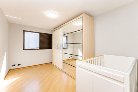 6_photo/94dce3d7bb.aafc750051720c32-ATLAS-179a7f2c-a5b4-42f4-90be-e4d7255604a8.jpg de casa à venda com 4 quartos, 331m² em Santo Inácio, Curitiba