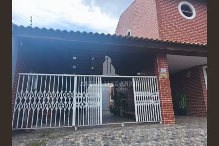 4_photo/94dce3dad5.c3f00cfadba54684-ATLAS-09f32cde-155d-46ec-923b-8e8eafebffbd.jpg de casa à venda com 3 quartos, 139m² em Campina do Siqueira, Curitiba