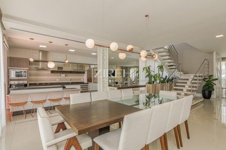 16_photo/94dce3dd79.cce03887c7d72c1f-ATLAS-64700978-918b-4e3e-8d77-be8603df8070.jpg de casa à venda com 4 quartos, 440m² em Bigorrilho, Curitiba