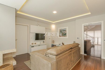 34_photo/94dce3dd79.cce03887c7d72c1f-ATLAS-87f6c686-5bc0-48b4-b7a3-80f4e5c9926b.jpg de casa à venda com 4 quartos, 440m² em Bigorrilho, Curitiba