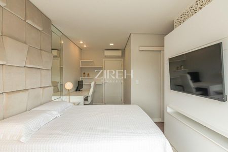 31_photo/94dce3dd79.cce03887c7d72c1f-ATLAS-e8cc5e48-b14f-4fd8-8738-4fa695680f3d.jpg de casa à venda com 4 quartos, 440m² em Bigorrilho, Curitiba