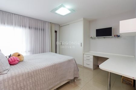 2_photo/94dce3de07.7ab1dcad10c9c6f6-ATLAS-03131251-0b9f-4e06-b192-beb55fab6252.jpg de casa à venda com 4 quartos, 380m² em Mercês, Curitiba