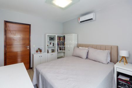 8_photo/94dce3de07.7ab1dcad10c9c6f6-ATLAS-bb4482f7-802b-49d2-9077-4cbffeb093b8.jpg de casa à venda com 4 quartos, 380m² em Mercês, Curitiba