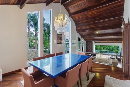 9_photo/94dce3de07.7ab1dcad10c9c6f6-ATLAS-d195041f-9010-4cf6-bff8-e6585d8b5ae4.jpg de casa à venda com 4 quartos, 380m² em Mercês, Curitiba