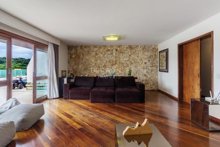 16_photo/94dce3de07.7ab1dcad10c9c6f6-ATLAS-d4f42ea0-3f13-4e58-a087-1751bd525a7e.jpg de casa à venda com 4 quartos, 380m² em Mercês, Curitiba