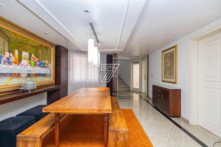 7_photo/94dce3de3d.1283e475da083e17-ATLAS-626696cc-be09-4357-a645-285aef39043e.jpg de casa à venda com 4 quartos, 567m² em Bigorrilho, Curitiba