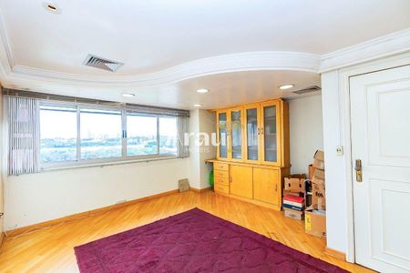 11_photo/94dce3de3d.ab41e4e09fc2bc48-ATLAS-27f9706c-225e-48c9-9735-ece33fe7dee2.jpg de casa à venda com 4 quartos, 567m² em Bigorrilho, Curitiba