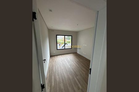 3_photo/94dce3e01d.8f3f2a47dd94676f-ATLAS-34db2f65-640b-45ef-a54f-38f4f9d16f16.jpg de casa à venda com 4 quartos, 360m² em Mercês, Curitiba