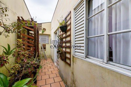 7_photo/94dce3e0dd.6ba4ef9df26df2e3-ATLAS-125794fd-deb7-4328-95fd-4eab04272fc5.jpg de casa à venda com 3 quartos, 180m² em Bigorrilho, Curitiba