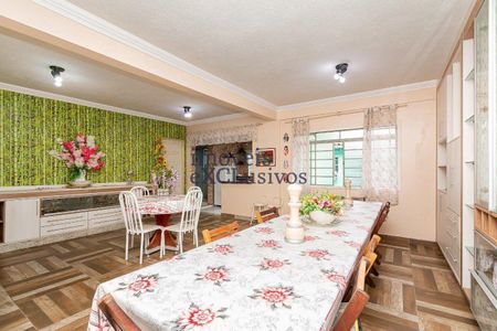 42_photo/94dce3e0dd.6ba4ef9df26df2e3-ATLAS-bdcaffdd-5ffb-4951-8ad6-8733f26b22c3.jpg de casa à venda com 3 quartos, 180m² em Bigorrilho, Curitiba