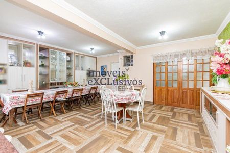 9_photo/94dce3e0dd.6ba4ef9df26df2e3-ATLAS-ff4401fb-edfa-4e6b-b11f-a13d41f37ed4.jpg de casa à venda com 3 quartos, 180m² em Bigorrilho, Curitiba