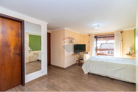 1_photo/94dce3e13f.577d6c233287952d-ATLAS-48d7cd90-aebf-44de-a707-8e3ee7af5e2b.jpg de casa à venda com 4 quartos, 300m² em Mercês, Curitiba